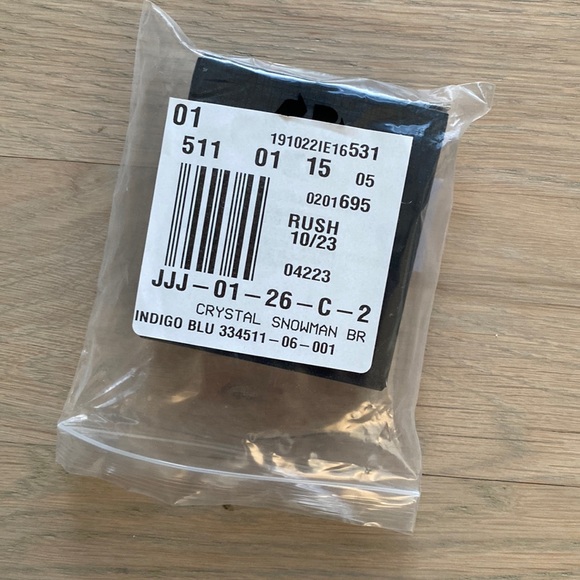 Talbots Crystal Snowman Brooch - Picture 4 of 6